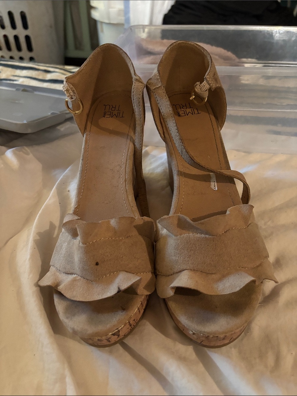 Time and Tru Womens Beige Ruffle Espadrille Wedge Sandals